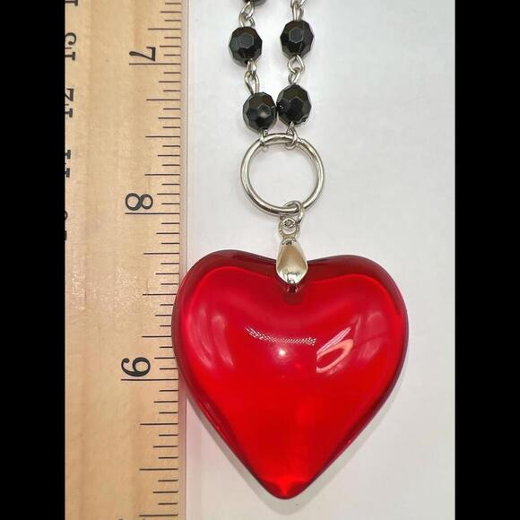 Stunning Black Beaded Heart Pendant Necklace - Picture 13 of 13